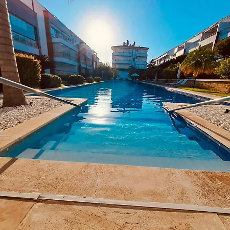Agora Paradise Side